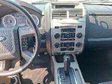2011 Ford Escape - Photo 13