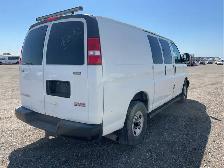 2019 GMC Savana - Photo 5