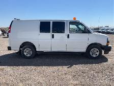 2019 GMC Savana - Photo 6