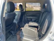 2014 Mitsubishi Outlander - Photo 14
