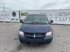 2002 Dodge Caravan - Photo 2