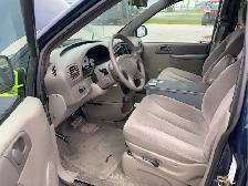 2002 Dodge Caravan - Photo 10