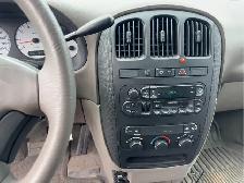 2002 Dodge Caravan - Photo 12
