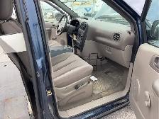 2002 Dodge Caravan - Photo 17