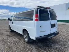 2015 GMC Savana - Photo 3