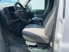 2015 GMC Savana - Photo 13