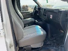 2015 GMC Savana - Photo 18