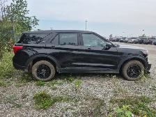 2022 Ford Explorer Hybrid - Photo 4