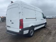 2021 Mercedes-Benz Sprinter - Photo 4