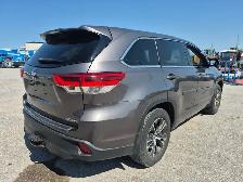 2017 Toyota Highlander - Photo 5