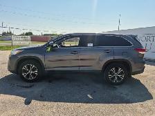 2017 Toyota Highlander - Photo 8
