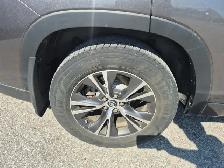 2017 Toyota Highlander - Photo 25