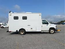 2014 Ford E-Series - Photo 4
