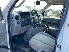 2014 Ford E-Series - Photo 10
