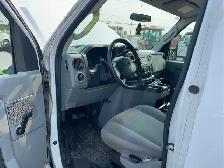 2011 Ford E-Series - Photo 10