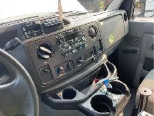 2011 Ford E-Series - Photo 12