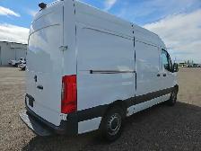 2021 Mercedes-Benz Sprinter - Photo 4