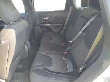 2019 Jeep Cherokee - Photo 14