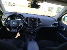2019 Jeep Cherokee - Photo 18