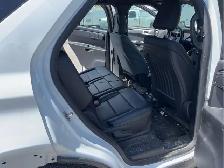 2020 Ford Explorer Hybrid - Photo 16