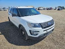 2017 Ford Explorer - Photo 2