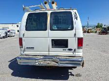 2010 Ford E-Series - Photo 6