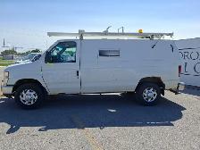 2010 Ford E-Series - Photo 8