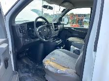 2009 Chevrolet Express - Photo 10
