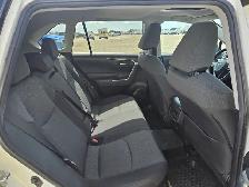 2020 Toyota RAV4 Hybrid - Photo 17
