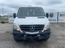 2015 Mercedes-Benz Sprinter - Photo 2