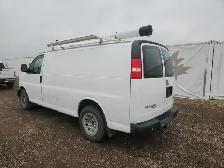 2011 GMC Savana - Photo 3