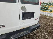 2011 GMC Savana - Photo 38