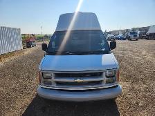 1999 Chevrolet Express - Photo 8