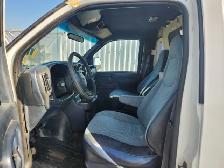 1999 Chevrolet Express - Photo 15