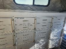 1999 Chevrolet Express - Photo 19