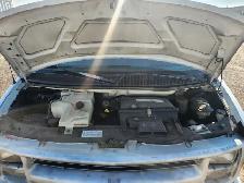1999 Chevrolet Express - Photo 25