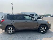2010 Toyota RAV4 - Photo 4