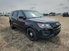 2016 Ford Explorer - Photo 2