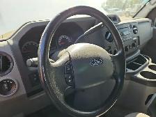 2014 Ford E-Series - Photo 2