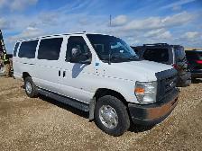 2014 Ford E-Series - Photo 7