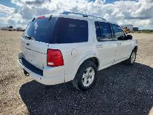 2003 Ford Explorer - Photo 20