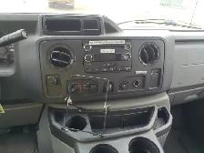 2014 Ford E-Series - Photo 18