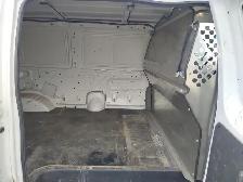 2014 Ford E-Series - Photo 23