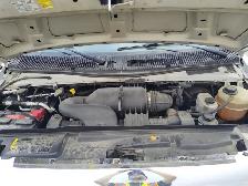 2014 Ford E-Series - Photo 26