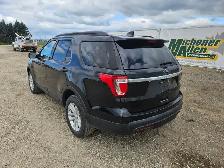 2017 Ford Explorer - Photo 3