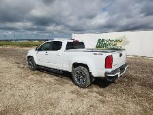 2021 Chevrolet Colorado - Photo 3