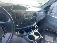 2011 Ford E-Series - Photo 12