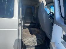 2011 Ford E-Series - Photo 13