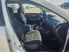 2017 Nissan Rogue - Photo 28