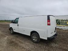2004 GMC Savana - Photo 3